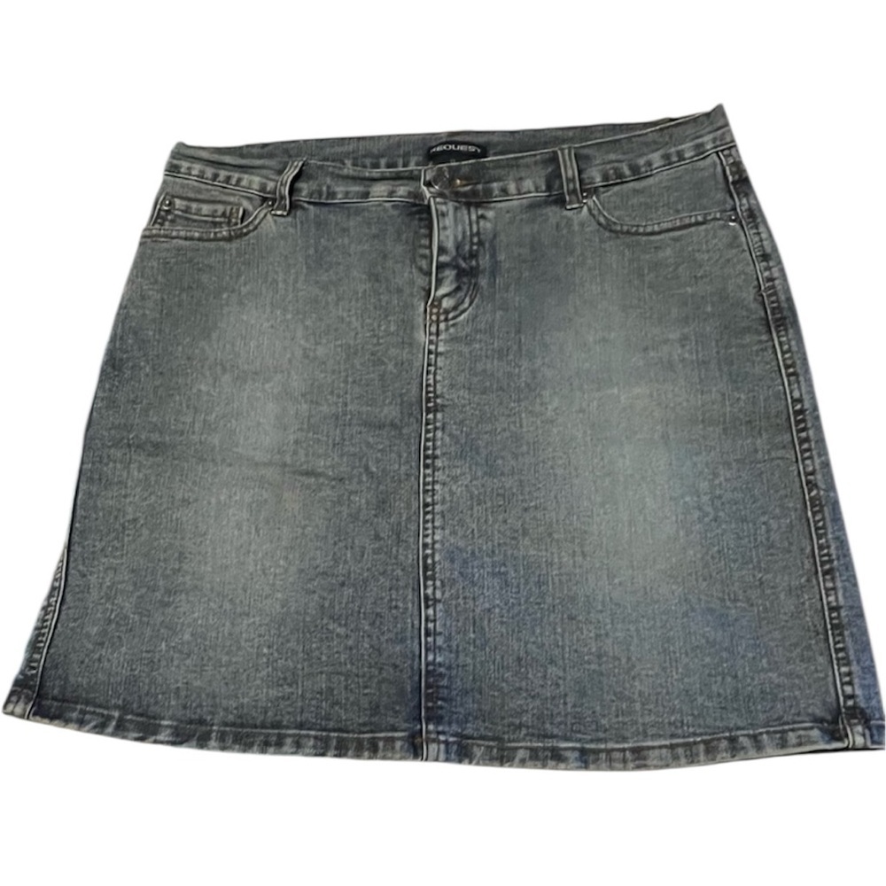 Request | Classic Blue Denim Mini Skirt | Size 11